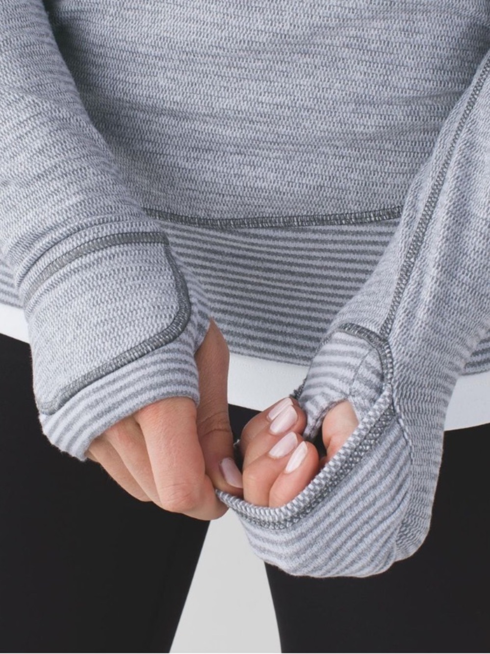 Lululemon Think Fast Pullover - Picture 6 of 14
